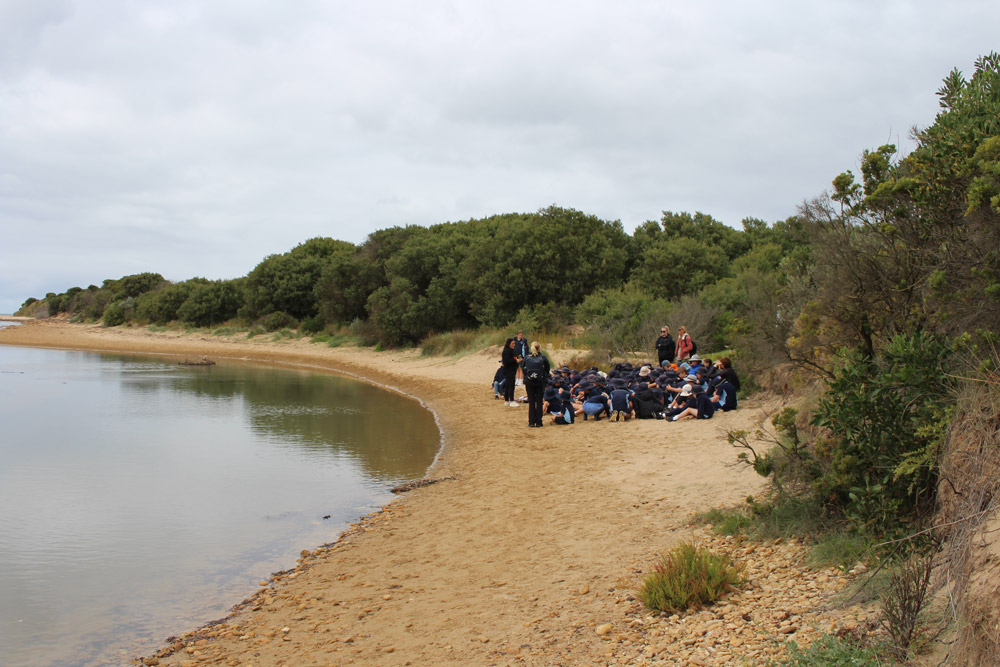 Students at Point Impossible estuary learning about indigenous culture during Wathaurong Waddawurrung cultural excursion
